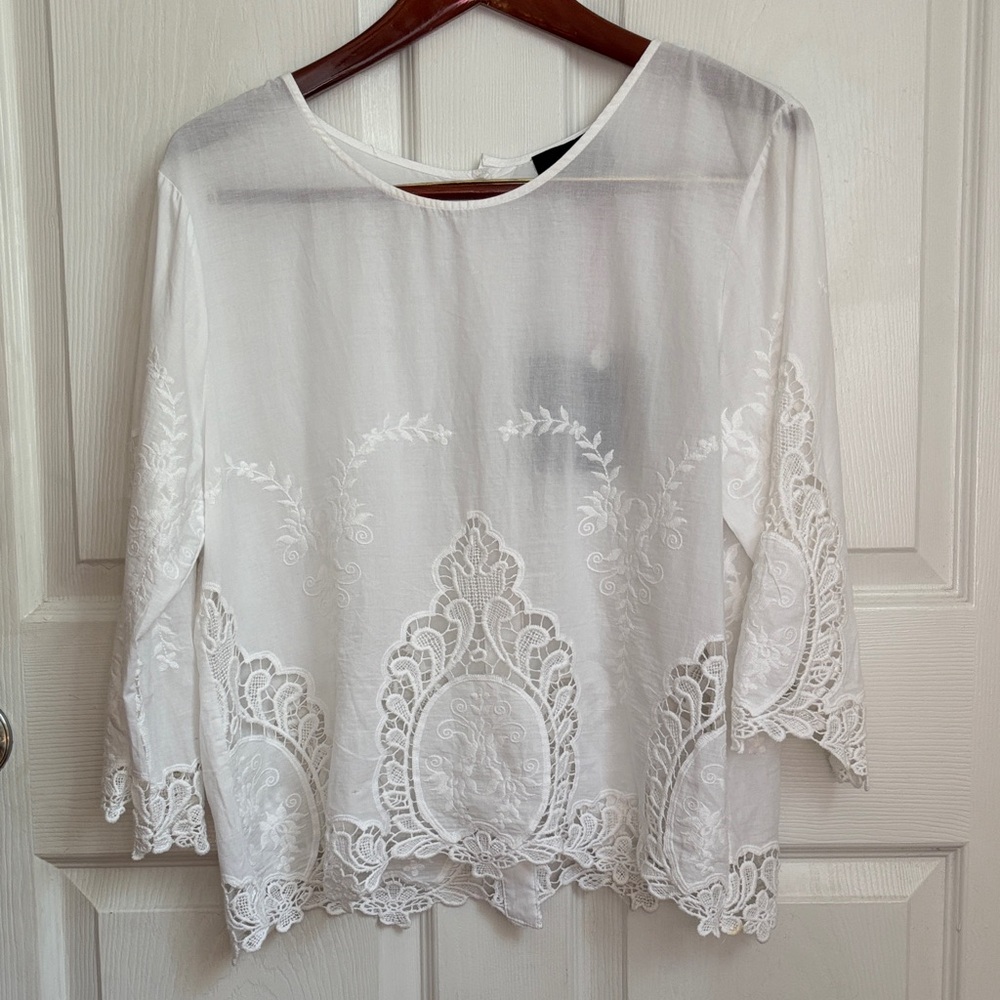 New Cynthia Rowley All White Embroidered Eyelet Blouse Button Back Size Large